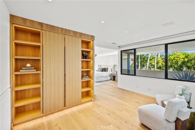 1075 Granville Drive, Newport Beach, CA 92660