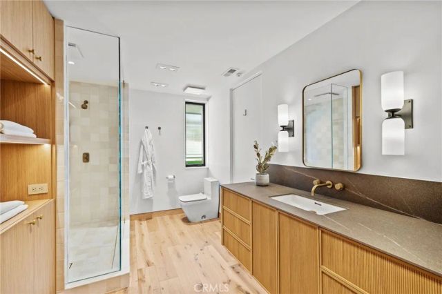 1075 Granville Drive, Newport Beach, CA 92660