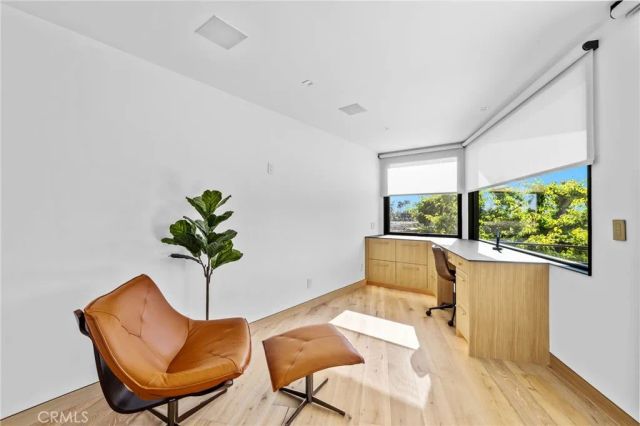 1075 Granville Drive, Newport Beach, CA 92660