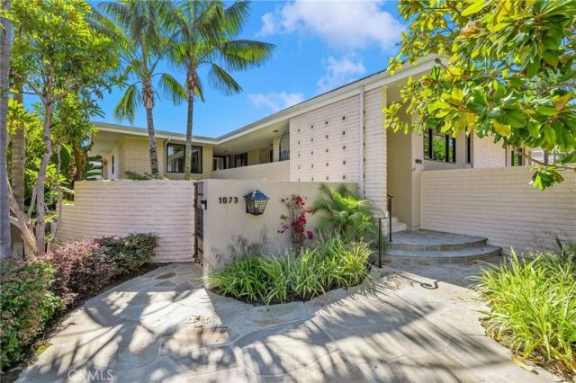 1075 Granville Drive, Newport Beach, CA 92660