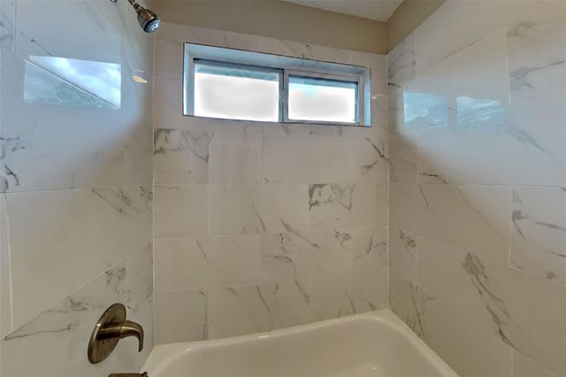 2610 Hilldale Park Lane, Spring, TX 77386