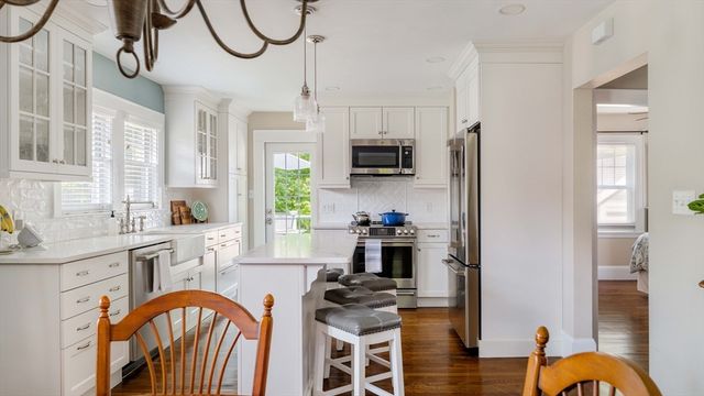 54 Endicott Rd, Stoneham, MA 02180