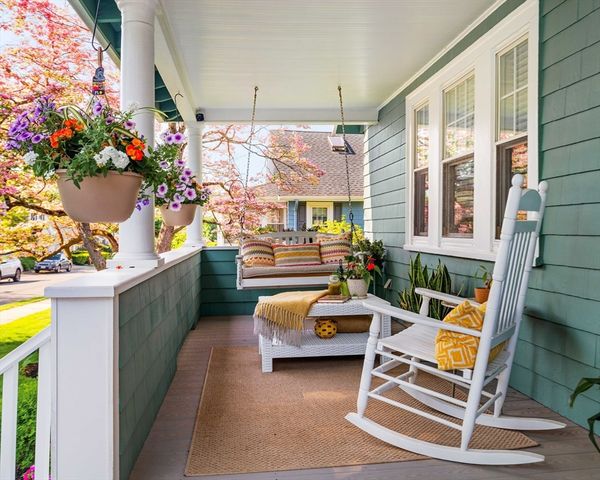 54 Endicott Rd, Stoneham, MA 02180