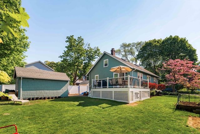 54 Endicott Rd, Stoneham, MA 02180
