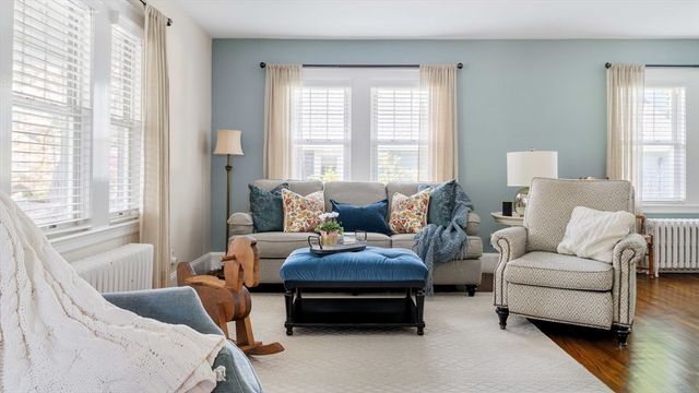 54 Endicott Rd, Stoneham, MA 02180