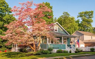54 Endicott Rd, Stoneham, MA 02180