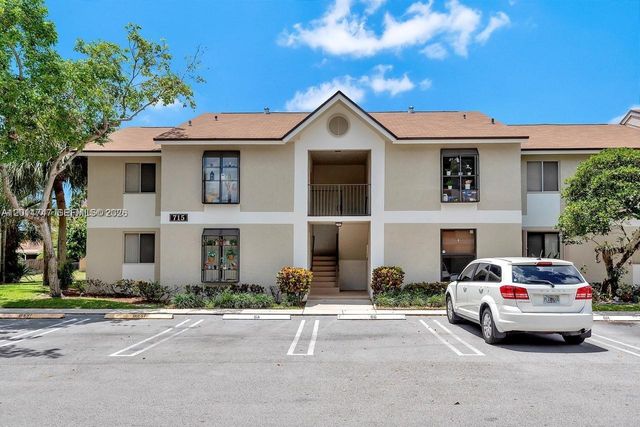 715 Gardens Dr 103, Pompano Beach, FL 33069