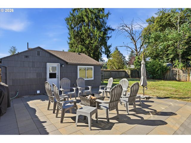 5741 Se OGDEN St, Portland, OR 97206