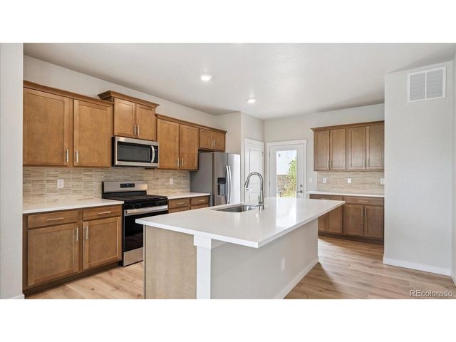 343 N Bersshine St, Watkins, CO 80137
