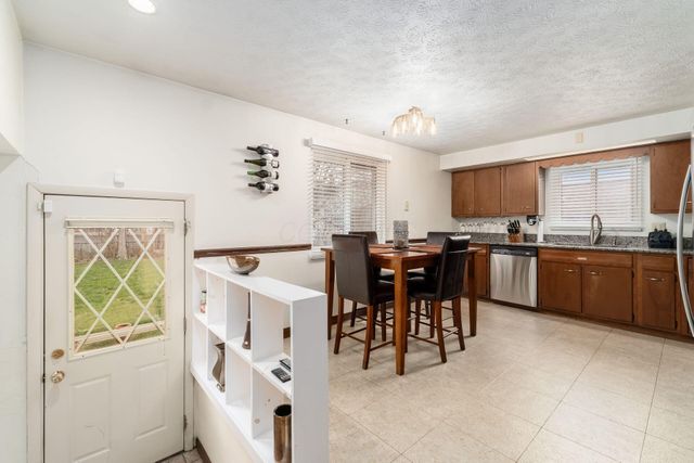 5226 Lindora Drive, Columbus, OH 43232