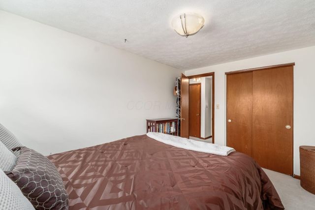 5226 Lindora Drive, Columbus, OH 43232