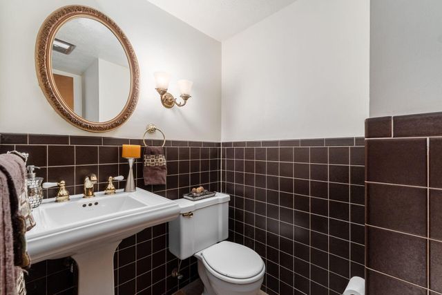 5226 Lindora Drive, Columbus, OH 43232