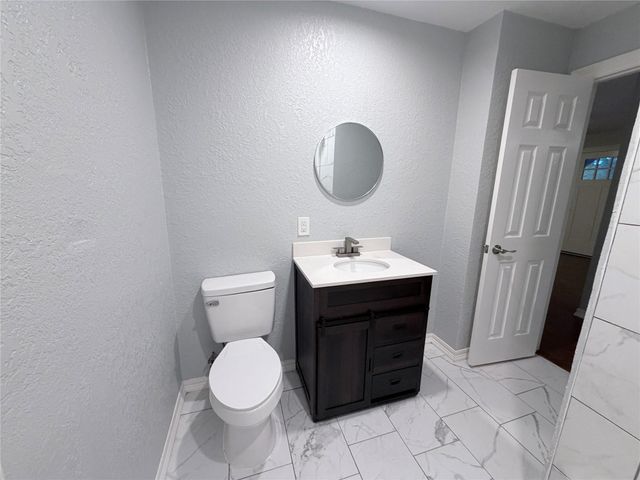 1003 W 12th Street, Freeport, TX 77541