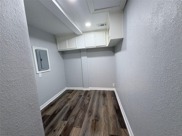 1003 W 12th Street, Freeport, TX 77541