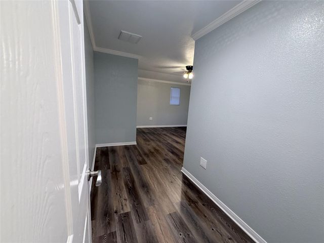 1003 W 12th Street, Freeport, TX 77541