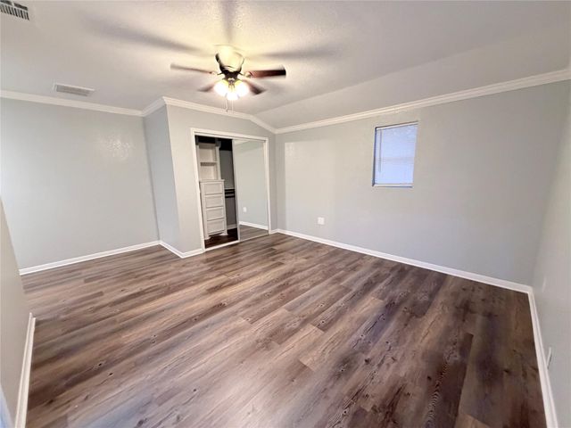 1003 W 12th Street, Freeport, TX 77541