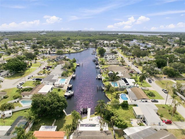 101 92ND AVENUE N, St Petersburg, FL 33702