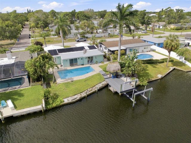 101 92ND AVENUE N, St Petersburg, FL 33702