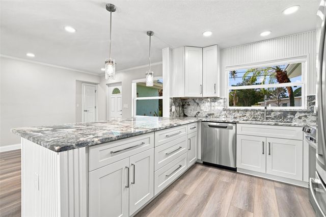 101 92ND AVENUE N, St Petersburg, FL 33702