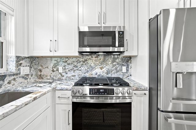 101 92ND AVENUE N, St Petersburg, FL 33702