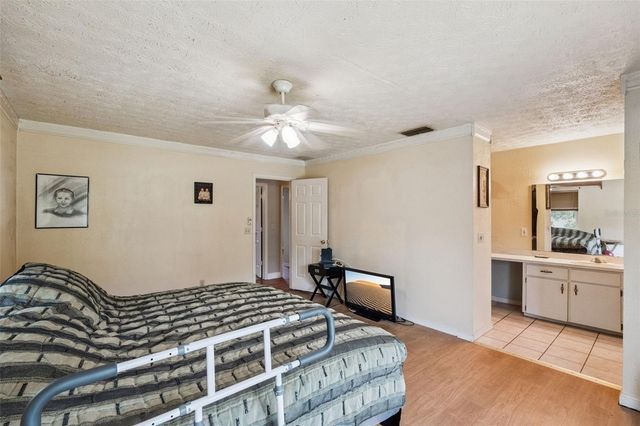 1869 KINGS POINT BOULEVARD, Kissimmee, FL 34744