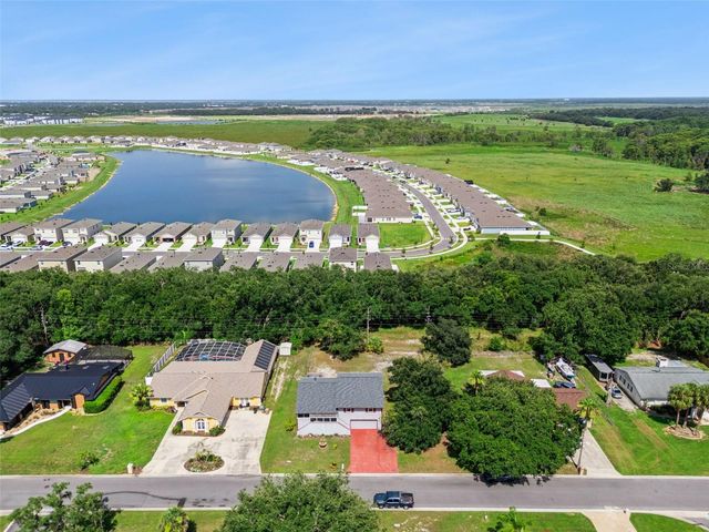 1869 KINGS POINT BOULEVARD, Kissimmee, FL 34744
