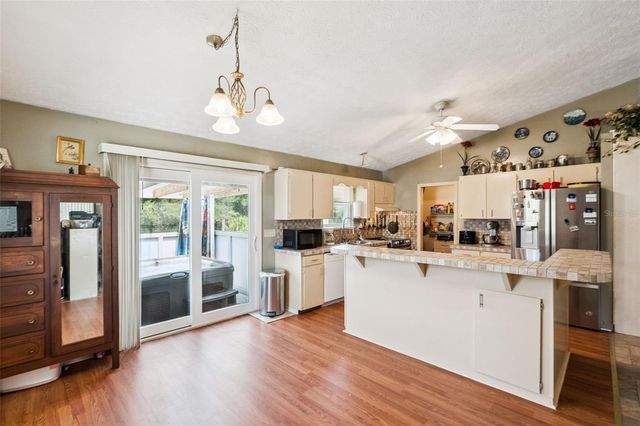 1869 KINGS POINT BOULEVARD, Kissimmee, FL 34744