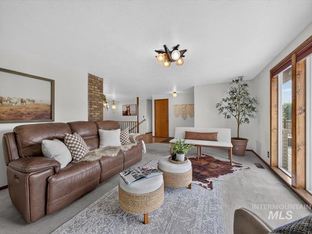 7300 Mustang Lane, Emmett, ID 83617