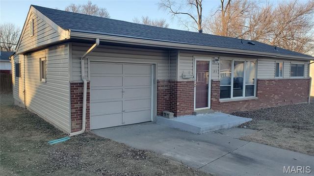 195 Clearview Drive, Florissant, MO 63033