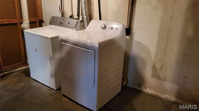 195 Clearview Drive, Florissant, MO 63033