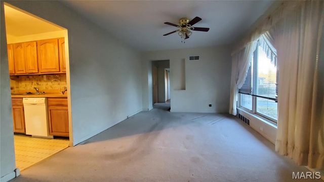 195 Clearview Drive, Florissant, MO 63033