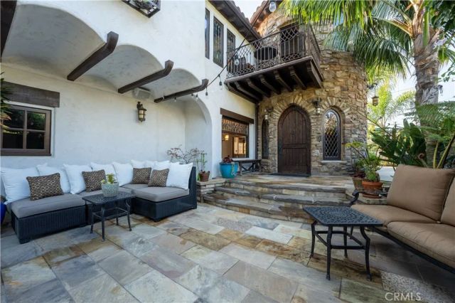 1481 Santa Cruz Street, Laguna Beach, CA 92651