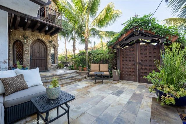 1481 Santa Cruz Street, Laguna Beach, CA 92651