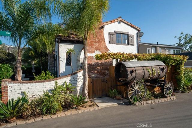 1481 Santa Cruz Street, Laguna Beach, CA 92651