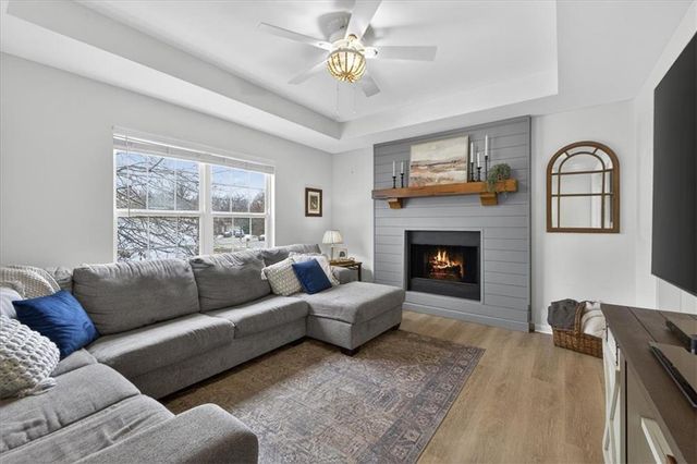 404 NW Orion Drive, Grain Valley, MO 64029