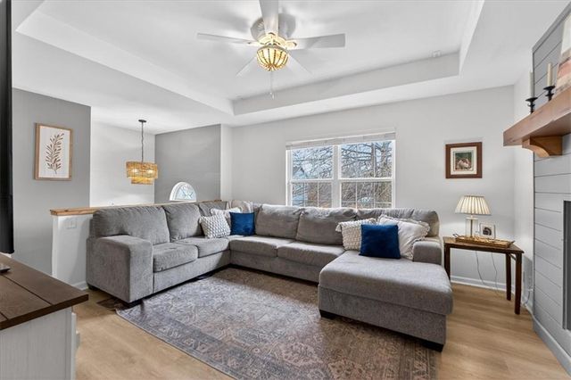 404 NW Orion Drive, Grain Valley, MO 64029