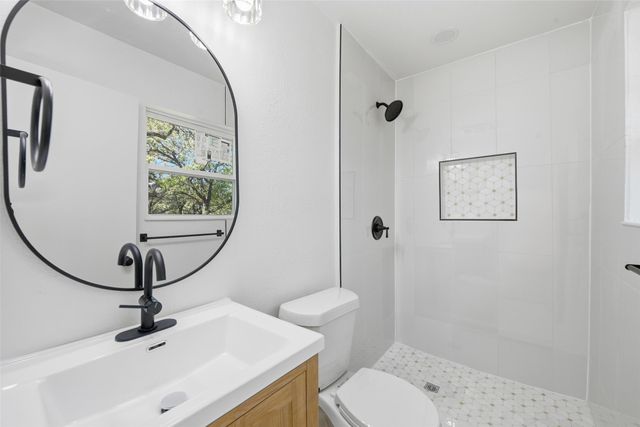 7024 Crabtree Lane, North Richland Hills, TX 76182