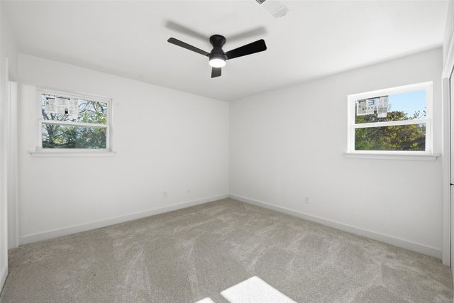 7024 Crabtree Lane, North Richland Hills, TX 76182