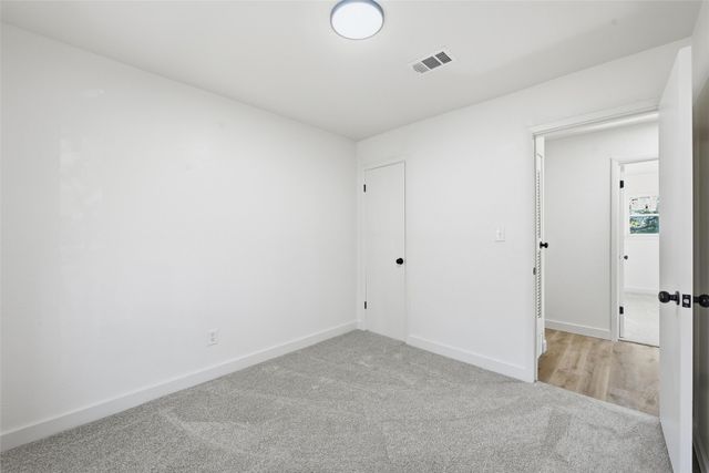 7024 Crabtree Lane, North Richland Hills, TX 76182