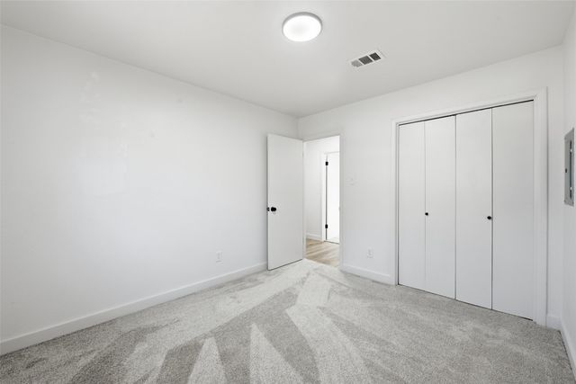 7024 Crabtree Lane, North Richland Hills, TX 76182