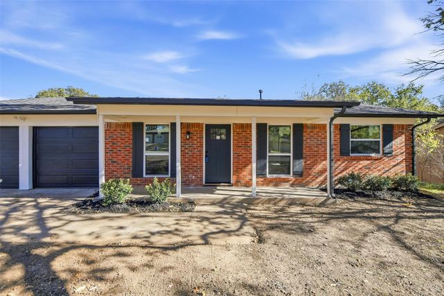 7024 Crabtree Lane, North Richland Hills, TX 76182