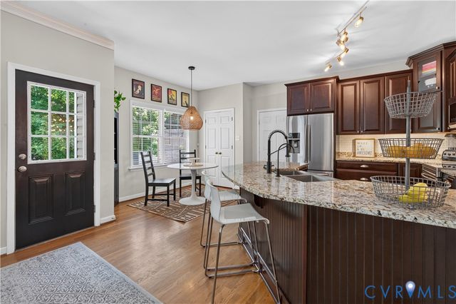 8320 Laurel Meadows Dr, Mechanicsville, VA 23111