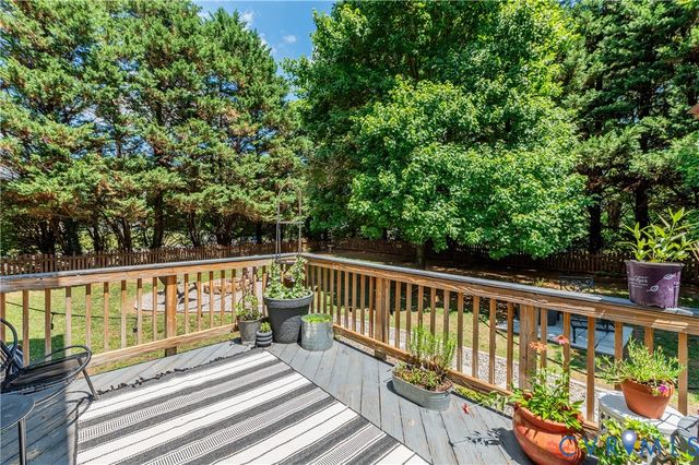8320 Laurel Meadows Dr, Mechanicsville, VA 23111