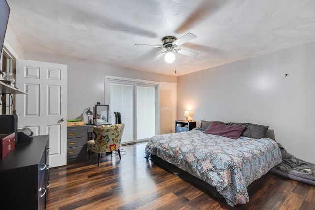 12106 Baker Terrace, Woodstock, IL 60098