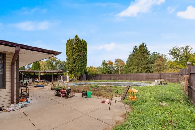 12106 Baker Terrace, Woodstock, IL 60098