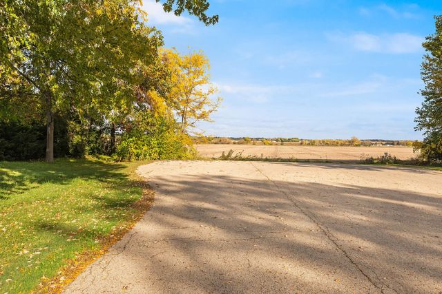 12106 Baker Terrace, Woodstock, IL 60098