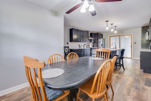 12106 Baker Terrace, Woodstock, IL 60098