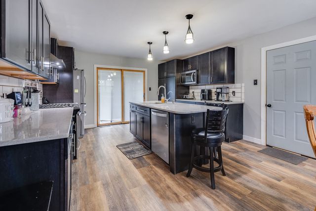 12106 Baker Terrace, Woodstock, IL 60098