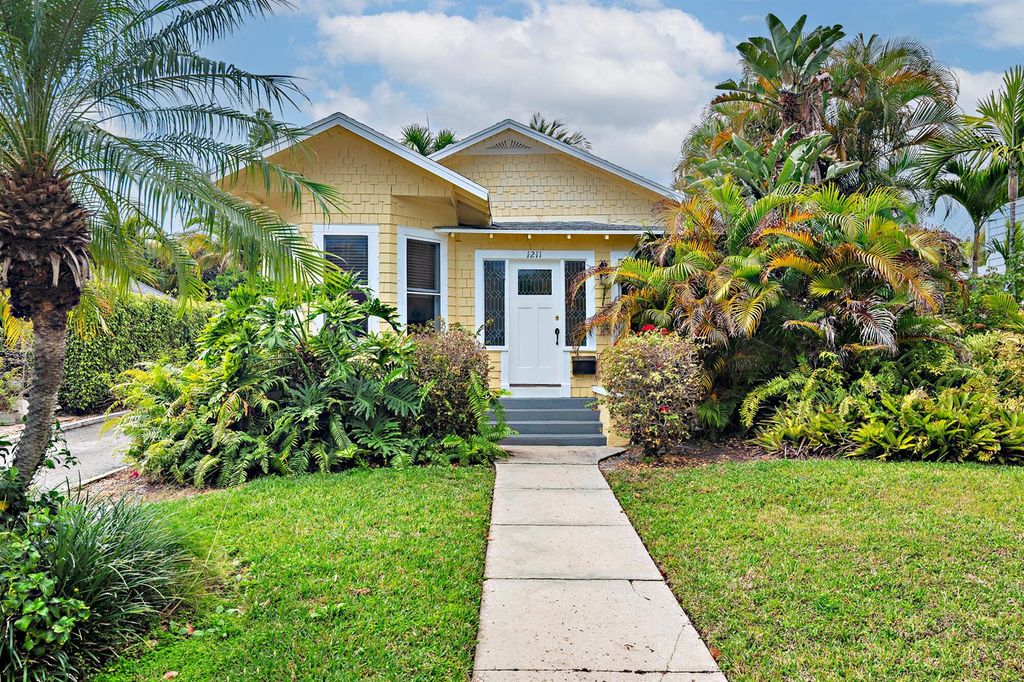 1211 Florida Avenue, West Palm Beach, FL 33401
