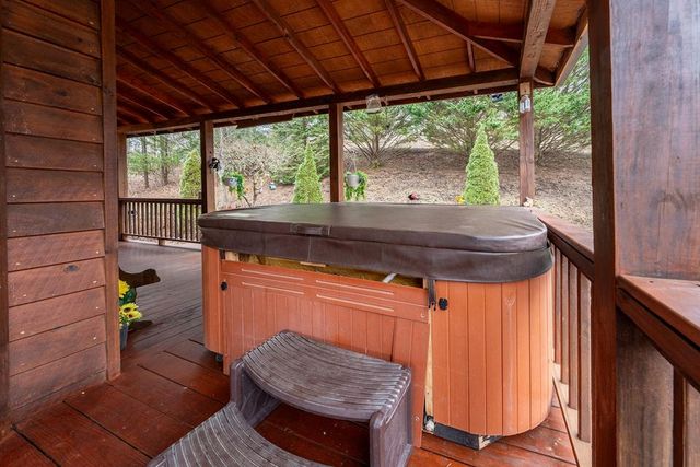 280 Northwoods Circle, Blairsville, GA 30512